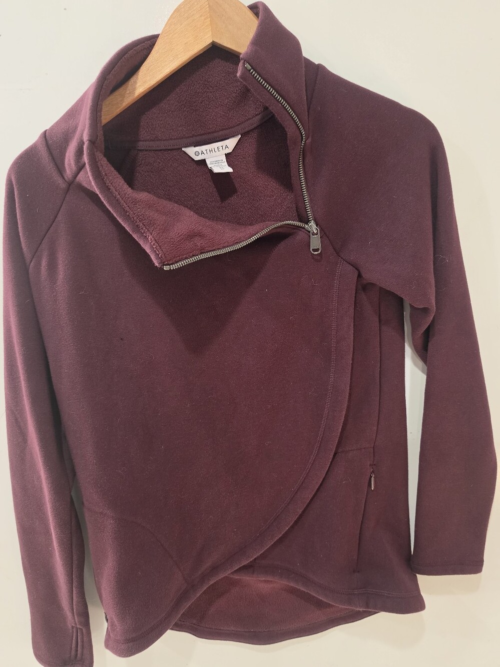 Athleta Cozy Karma Asym Pullover – Burgundy Wine Size XSTP